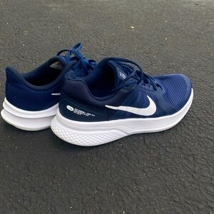Men’s Dark Blue Nikes